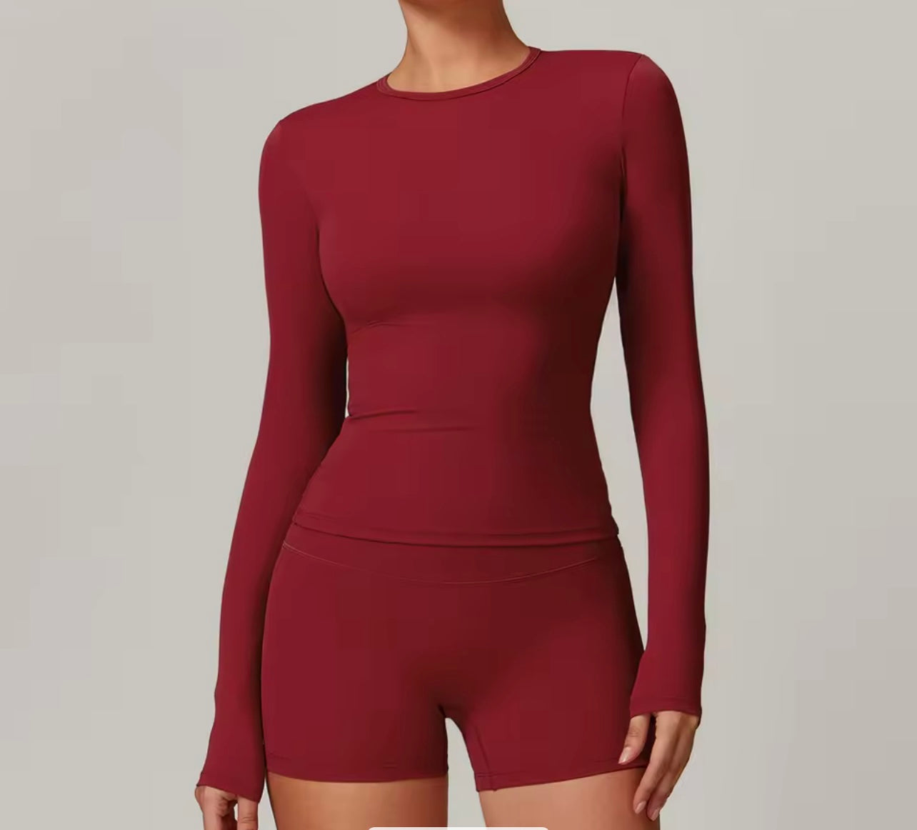 Everyday slim fit long sleeves