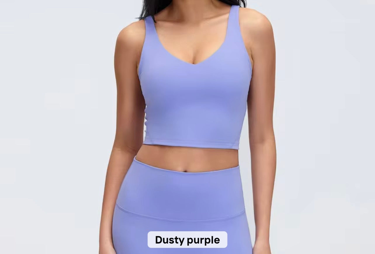 2026 Everyday padded v neck tank top comes in 37 colours (dm me to let me know which colour you would like to get)
