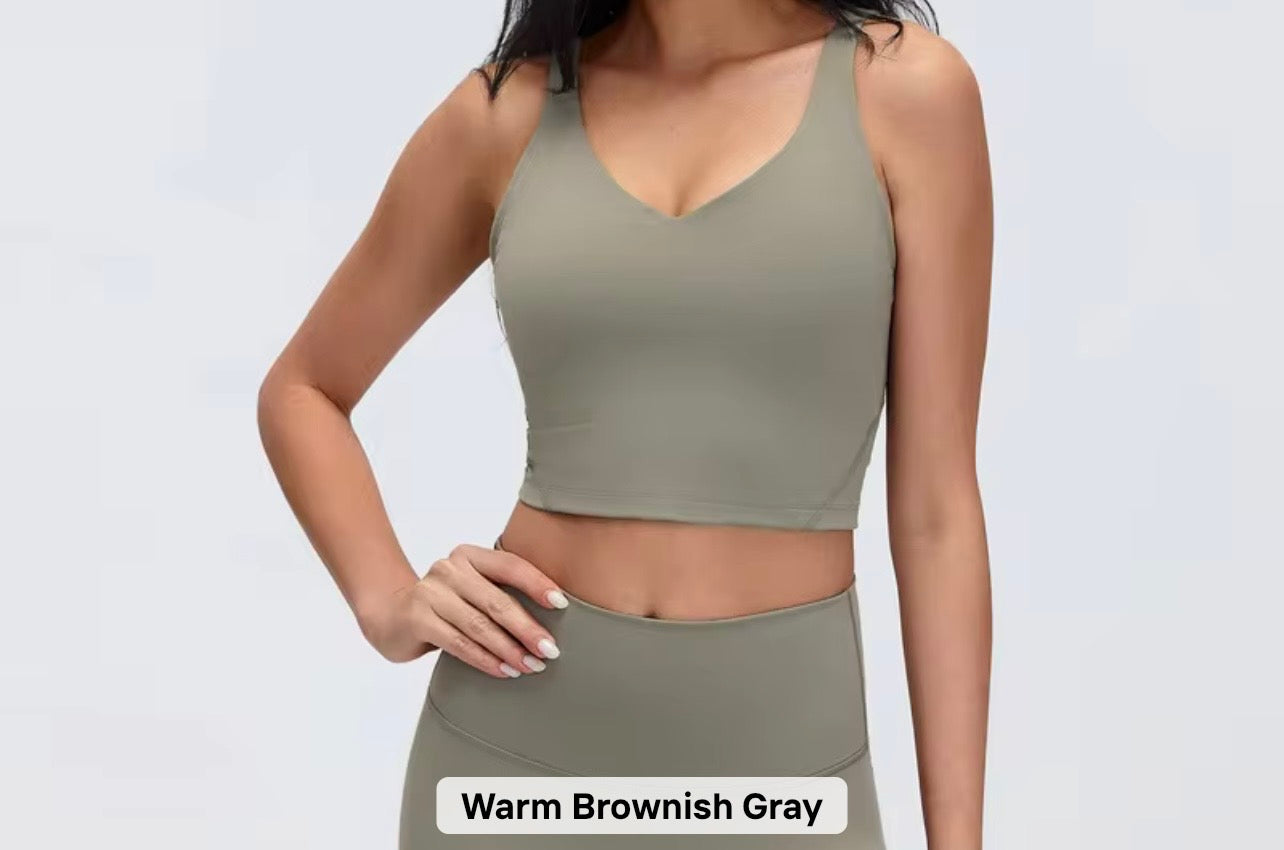 2026 Everyday padded v neck tank top comes in 37 colours (dm me to let me know which colour you would like to get)