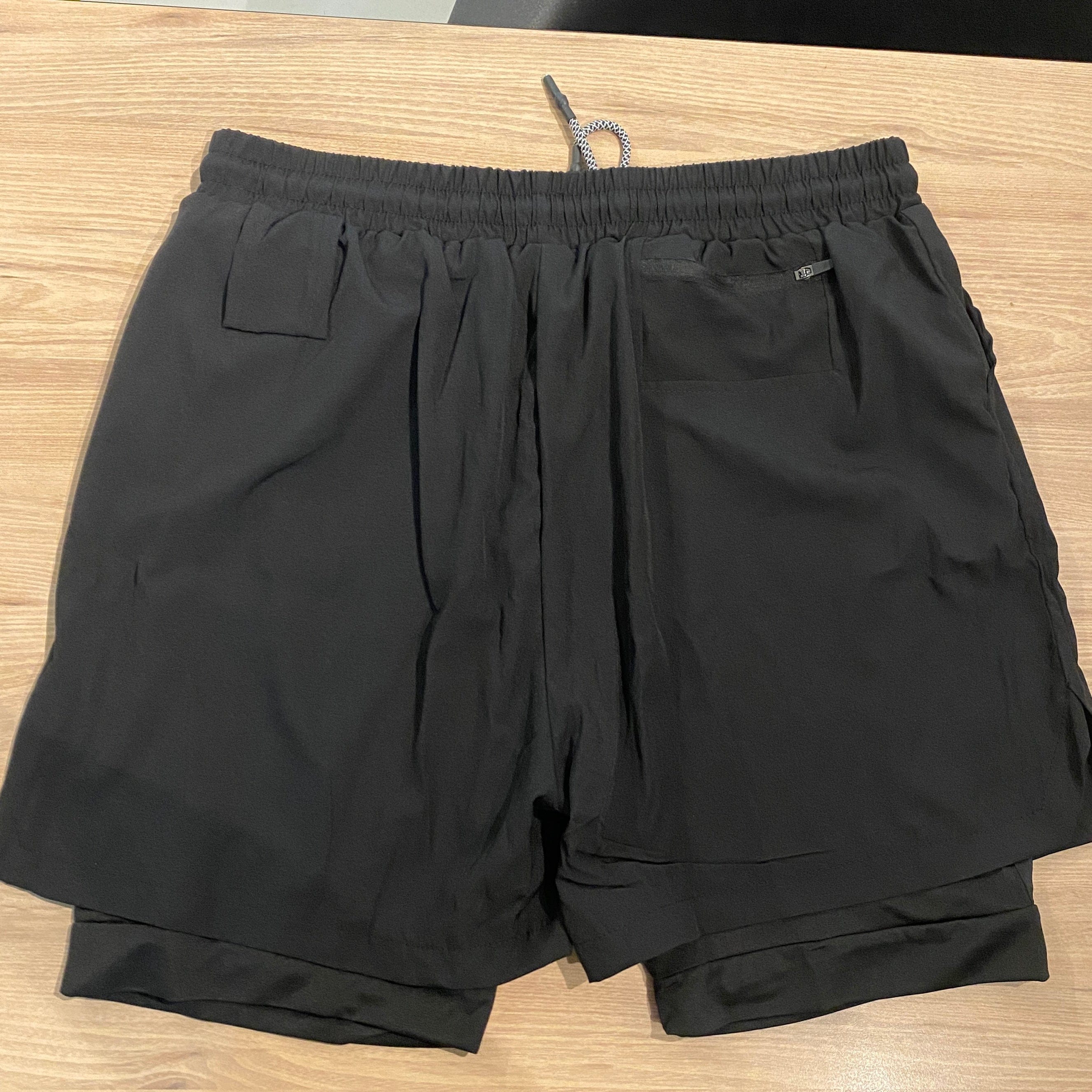 Essential 5” men shorts ( 7” lining)