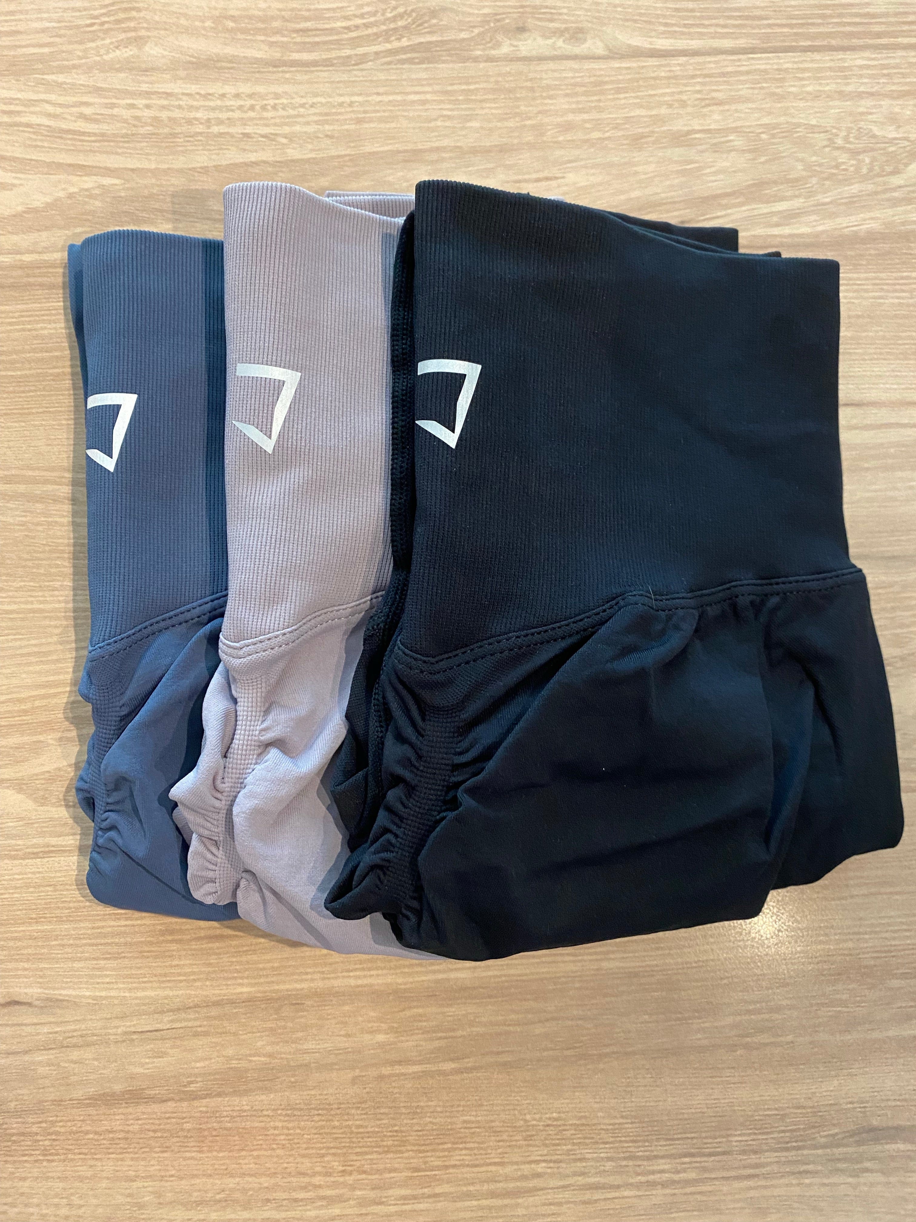 Embrace butt scrunch seamless leggings V1 (22 inch inseam)-(cutting more compressive and smaller) so size up