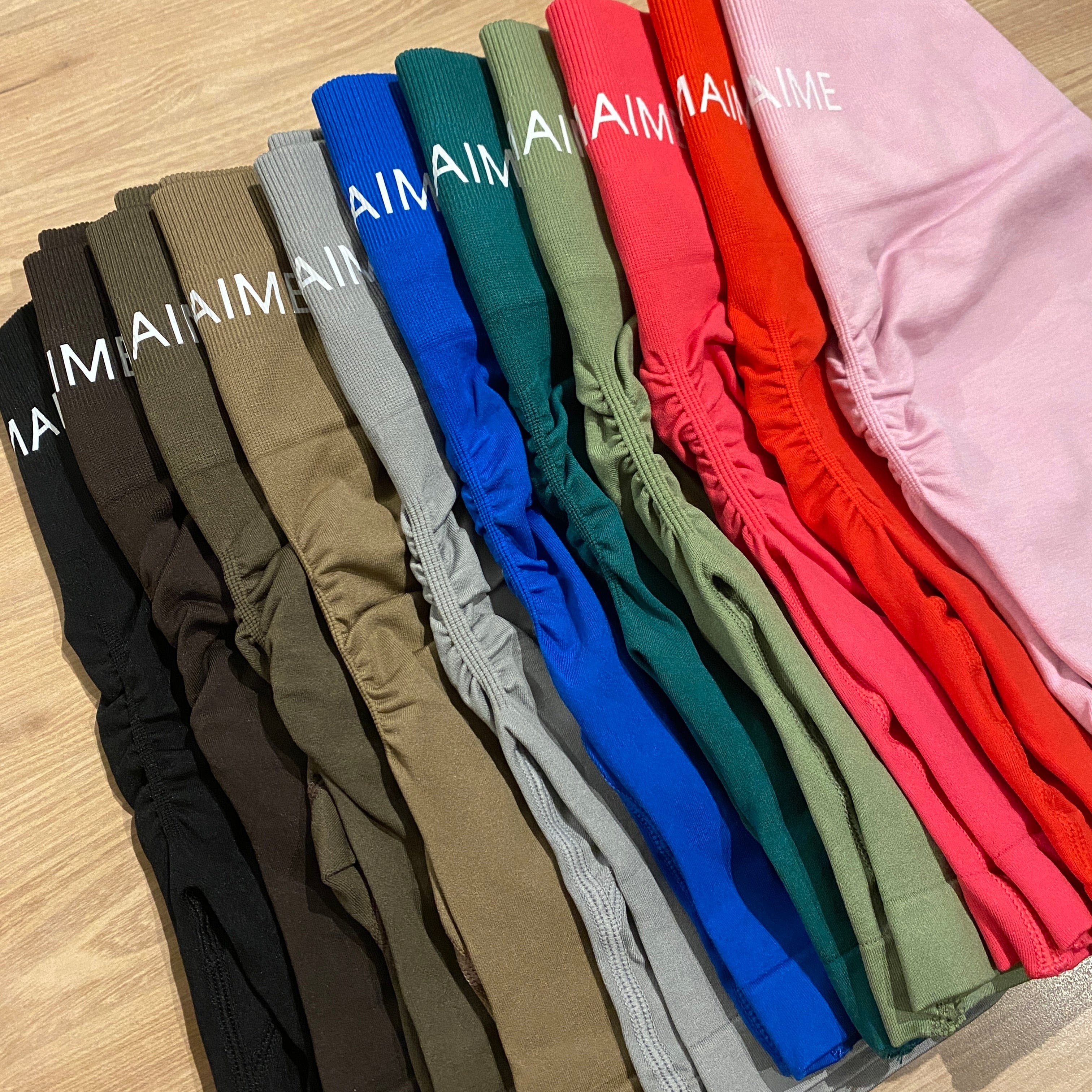 Embrace butt scrunch seamless shorts V2 ( 4 inch inseam)- 3 tier waist band