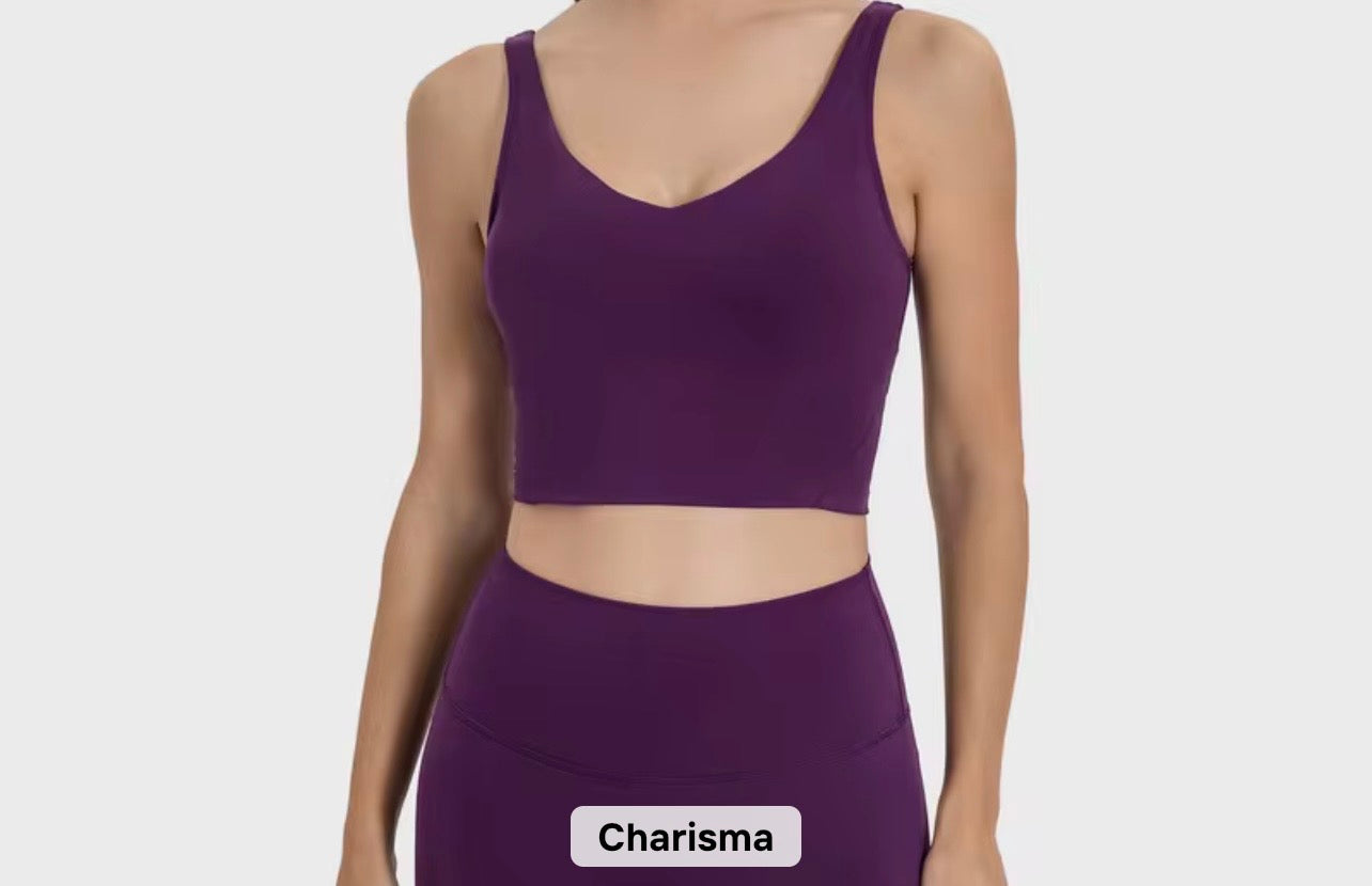 2026 Everyday padded v neck tank top comes in 37 colours (dm me to let me know which colour you would like to get)