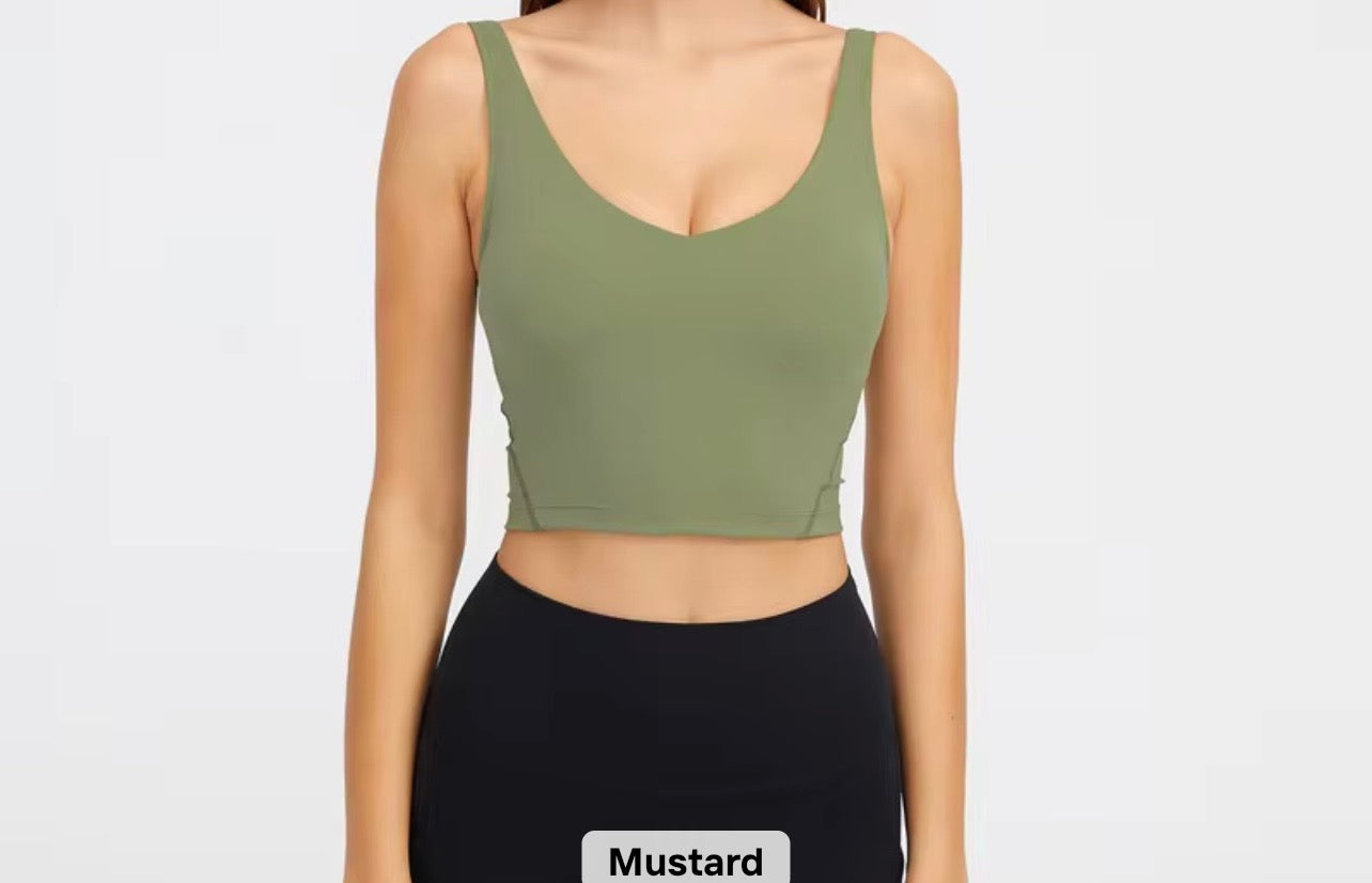 2026 Everyday padded v neck tank top comes in 37 colours (dm me to let me know which colour you would like to get)