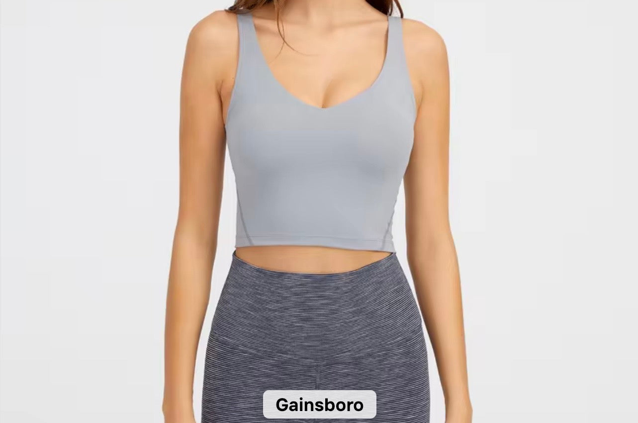 2026 Everyday padded v neck tank top comes in 37 colours (dm me to let me know which colour you would like to get)