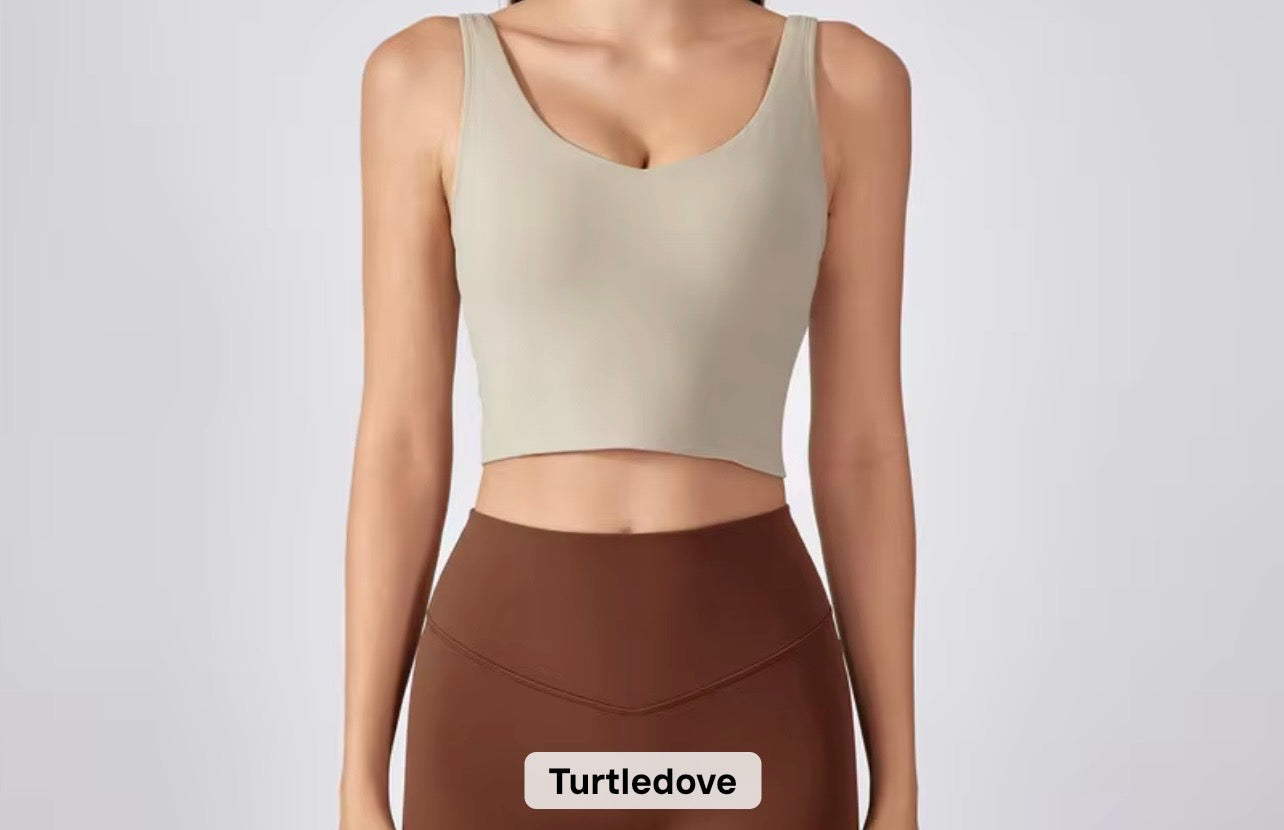 2026 Everyday padded v neck tank top comes in 37 colours (dm me to let me know which colour you would like to get)